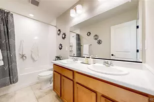 5938 N Odessa St, Aurora, CO 80019 - Photo 31