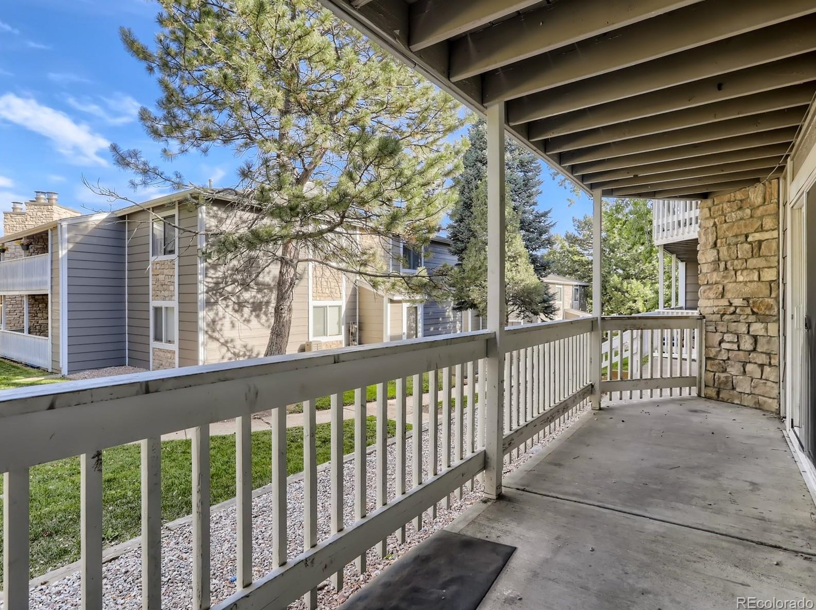 18023 Ohio Ave, Denver CO  80017-3473 exterior