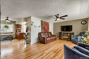 4 Seattle Ln, Longmont, CO 80501 - Photo 3