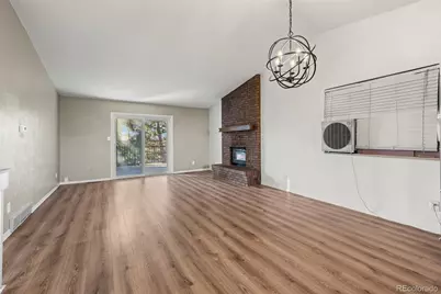 3811-3813 Findlay Lane, Longmont, CO 80503 - Photo 3