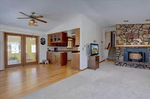 11810 Mesa View Rd, Larkspur, CO 80118 - Photo 7