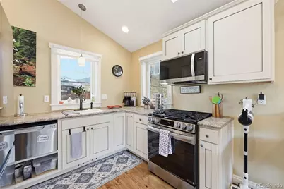 1607 Pikes Peak Avenue, Colorado Springs, CO 80904 - Photo 39