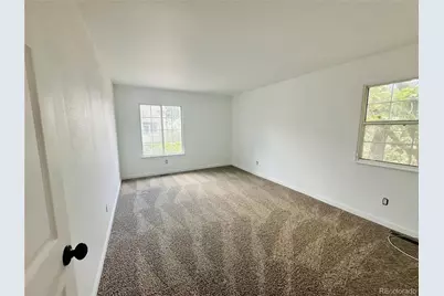 2002 S Worchester Way, Aurora, CO 80014 - Photo 7