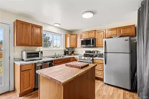 4304 S Ceylon St, Aurora, CO 80015 - Photo 5