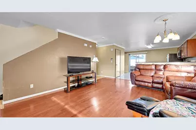 5556 Flanders Way, Denver, CO 80249 - Photo 3