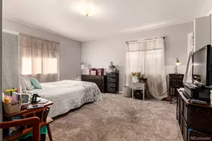 15362 E 8th Ave, Aurora, CO 80011 - Photo 13