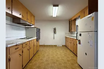 801 Ash Street, Broomfield, CO 80020 - Photo 9
