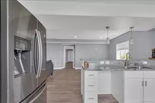 413 N de Gaulle Ct, Aurora, CO 80018 - Photo 23