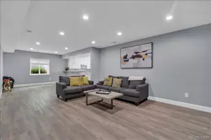 413 N de Gaulle Ct, Aurora, CO 80018 - Photo 21