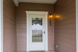 10449 Paris St, Commerce City, CO 80640 - Photo 3