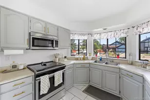 4331 Del Rio Ct, Denver, CO 80239 - Photo 5