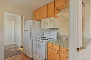 2501 Quebec St, Denver, CO 80207 - Photo 9