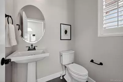4504 N Picadilly Court, Aurora, CO 80019 - Photo 5
