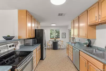 7044 Newland Street, Arvada, CO 80003 - Photo 9