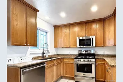 13121 E 31st Avenue, Aurora, CO 80011 - Photo 7