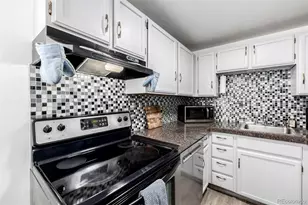 1505 S Ouray Cir, Aurora, CO 80017 - Photo 1