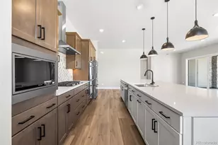 8811 S Quemoy St, Aurora, CO 80016 - Photo 9