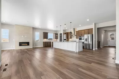 8811 S Quemoy Street, Aurora, CO 80016 - Photo 11