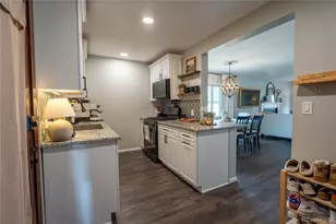 4617 W Ponds Cir, Littleton, CO 80123 - Photo 11