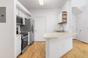 18930 E Warren Cir, Aurora, CO 80013 - Photo 5