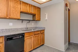 4554 Lamplighter Cir, Colorado Springs, CO 80916 - Photo 5