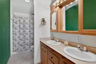 634 Locust Ave, Lochbuie, CO 80603 - Photo 11