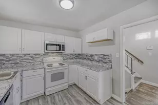 2331 Zion St, Aurora, CO 80011 - Photo 3