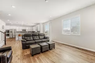 27942 E Glasgow Pl, Aurora, CO 80016 - Photo 11