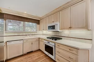 6018 E Briarwood Cir, Englewood, CO 80112 - Photo 5