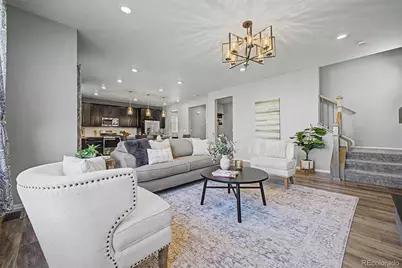 423 N Patsburg Street, Aurora, CO 80018 - Photo 5