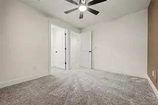 423 N Patsburg St, Aurora, CO 80018 - Photo 33