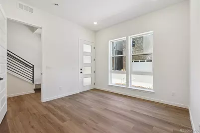 11478 E Briarwood Circle, Centennial, CO 80112 - Photo 3