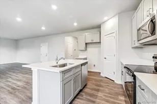 5783 N Ireland Ct, Aurora, CO 80019 - Photo 5