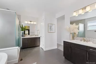 8055 E Prairie Meadow Drive, Denver, CO 80238 - Photo 31