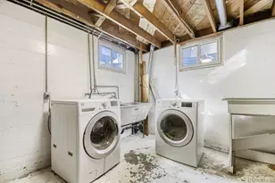 1827 S Filbert Ct, Denver, CO 80222 - Photo 25