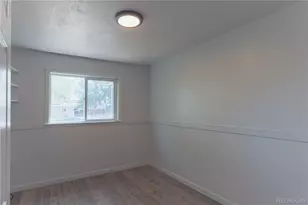 941 Zion St, Aurora, CO 80011 - Photo 5
