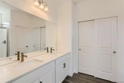 170 S Vandriver Way, Aurora, CO 80018 - Photo 9