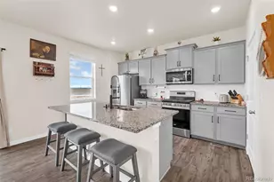 211 Fox St, Bennett, CO 80102 - Photo 11