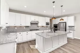 5815 Boston Ct, Denver, CO 80238 - Photo 3
