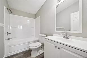 7041 Ash Ct, Commerce City, CO 80022 - Photo 7