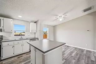 7041 Ash Ct, Commerce City, CO 80022 - Photo 17