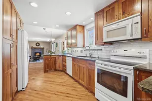 7144 Beech Ct, Arvada, CO 80004 - Photo 13