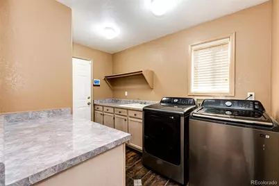 5345 S Flanders Way, Centennial, CO 80015 - Photo 19