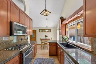 43 S Eagle Cir, Aurora, CO 80012 - Photo 13