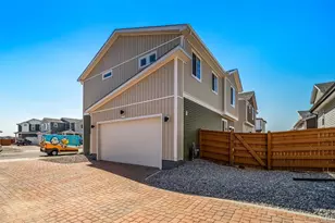 10122 Salem Ct, Commerce City, CO 80022 - Photo 41
