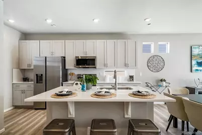 10122 Salem Court, Commerce City, CO 80022 - Photo 3