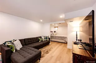 1321 S Franklin St, Denver, CO 80210 - Photo 25