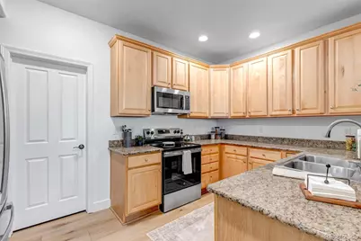 8853 Edinburgh Circle, Highlands Ranch, CO 80129 - Photo 13