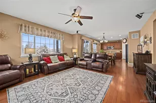 22389 E Chenango Dr, Aurora, CO 80015 - Photo 9