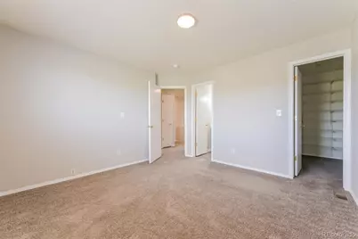 4272 S Ireland Court, Aurora, CO 80013 - Photo 9